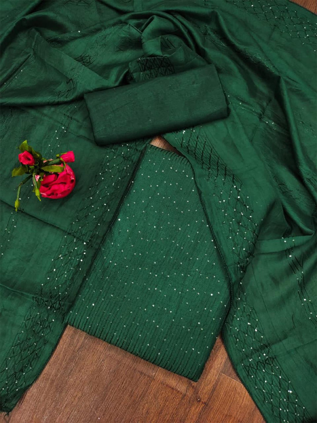 

mimi design Embellished Unstitched Dress Material, Green