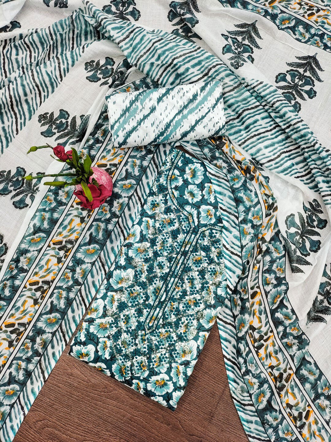 

mimi design Printed Jute Cotton Unstitched Dress Material, Turquoise blue
