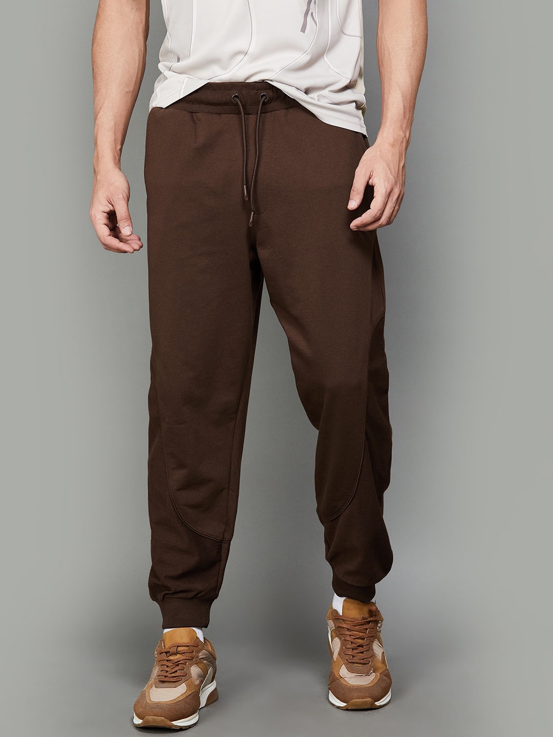 

Fame Forever by Lifestyle Men Mid Rise Joggers, Brown