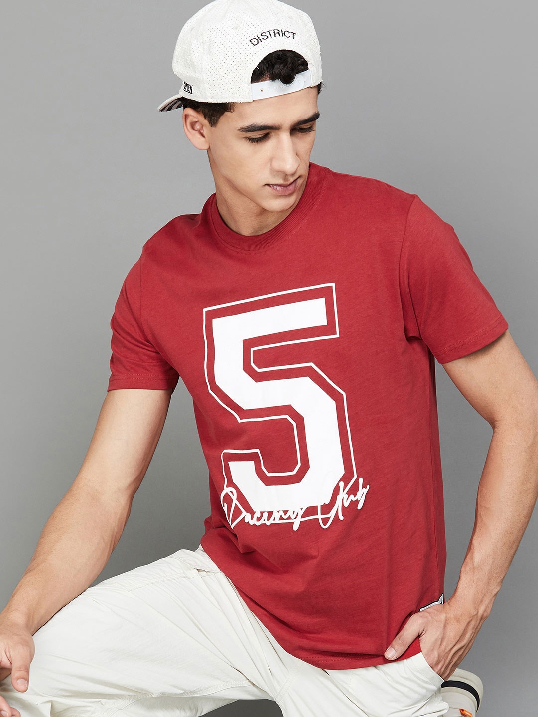 

Fame Forever by Lifestyle Typography Printed Round Neck Short Sleeves T-shirt, Red