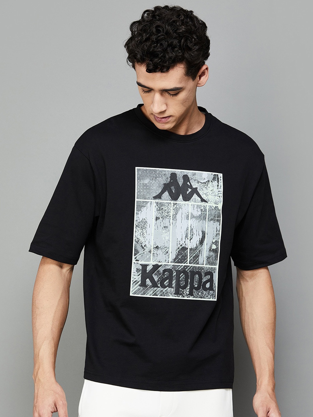 

Kappa Graphic Printed Drop-Shoulder Sleeves Cotton T-shirt, Black