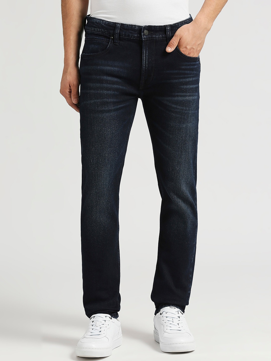

Pepe Jeans Men Vapour Tapered Fit Clean Look Stretchable Jeans, Navy blue