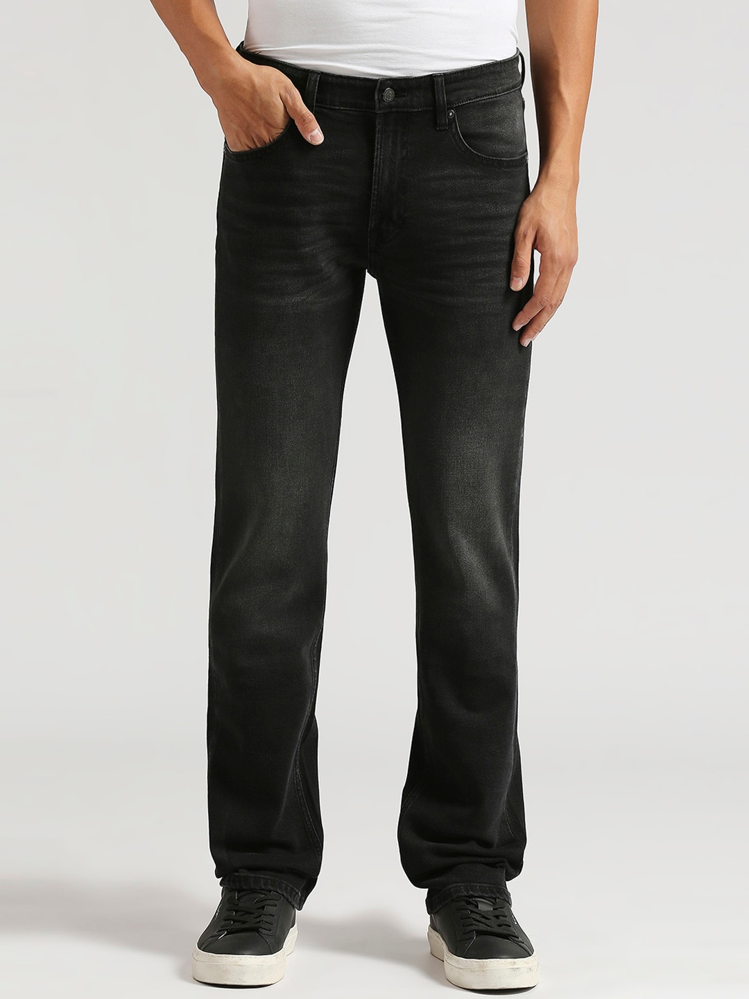 

Pepe Jeans Men Holborne Mid Rise Light Fade Stretchable Jeans, Black