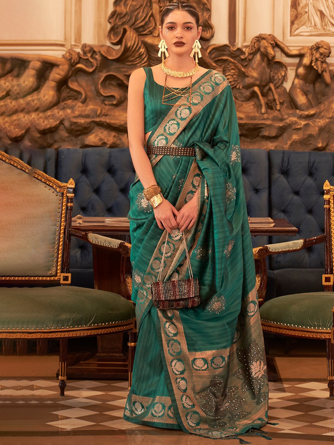 

DEVATITHI Ethnic Motifs Woven Design Zari Tussar Saree, Green