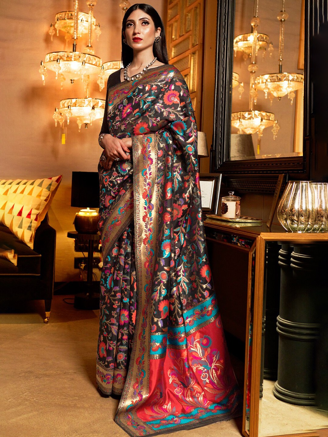 

DEVATITHI Ethnic Motifs Woven Design Zari Banarasi Saree, Black