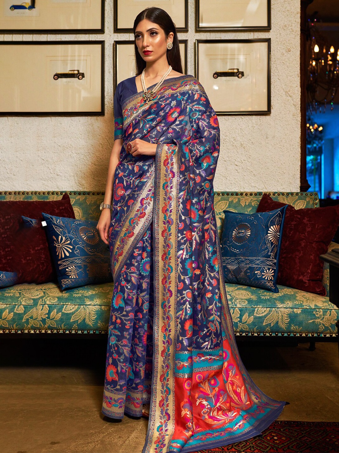 

DEVATITHI Floral Woven Design Zari Banarasi Saree, Blue