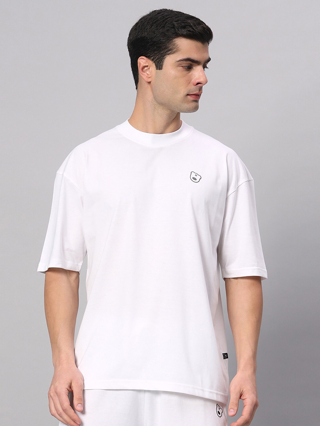 

GRIFFEL Round Neck Cotton Oversized Applique T-shirt, White