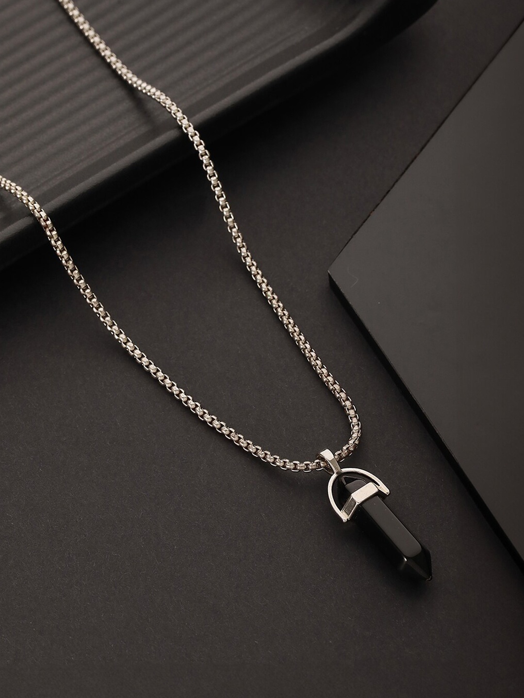 

Jazz and Sizzle Men Silver-Plated Necklace