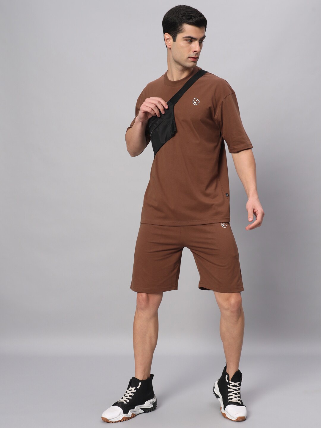 

GRIFFEL Drop Shoulder Sleeves Pure Cotton T-shirt With Shorts, Camel brown