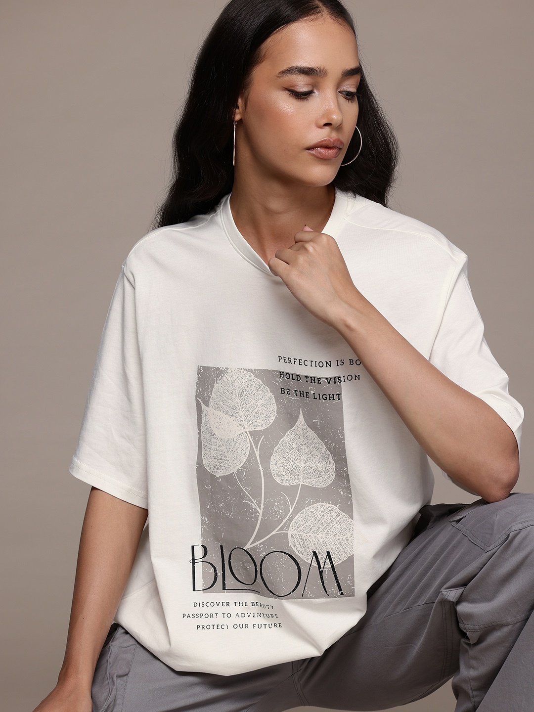 

The Roadster Lifestyle Co. Printed Oversized Pure Cotton T-shirt, White