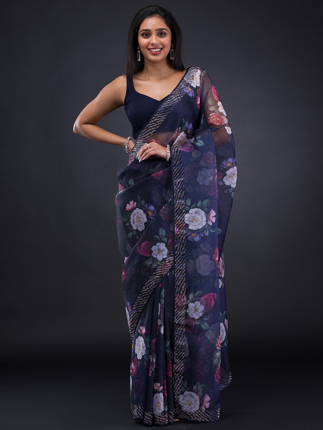 

Koskii Floral Printed Beads & Stones Tissue Saree, Blue