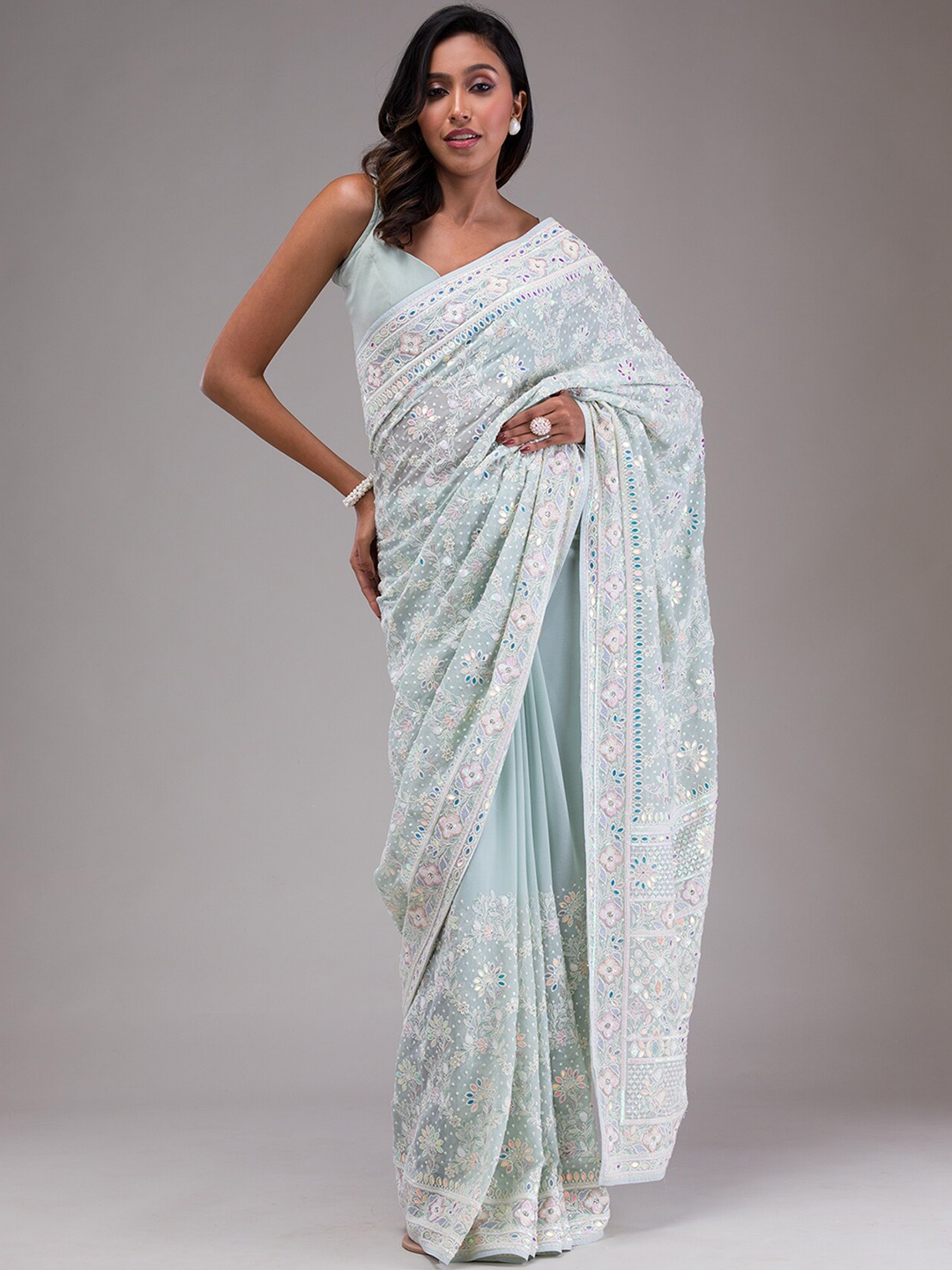 Koskii Floral Embroidered Georgette Saree, Green