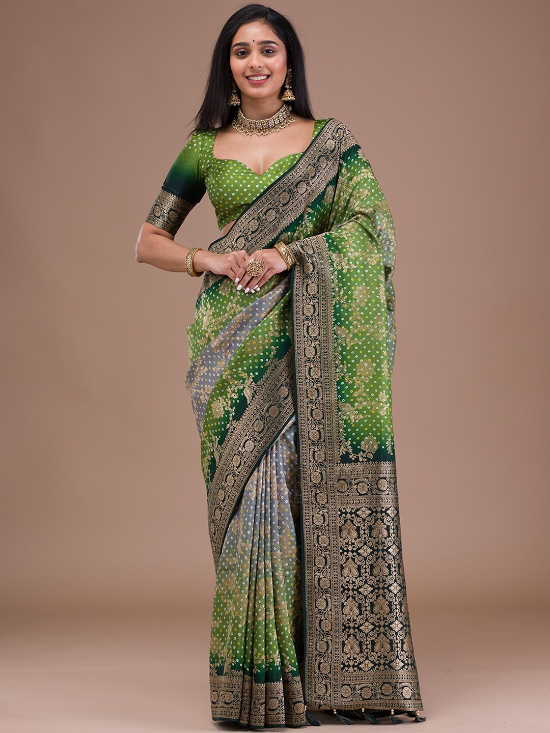 

Koskii Floral Woven Design Zari Saree, Green