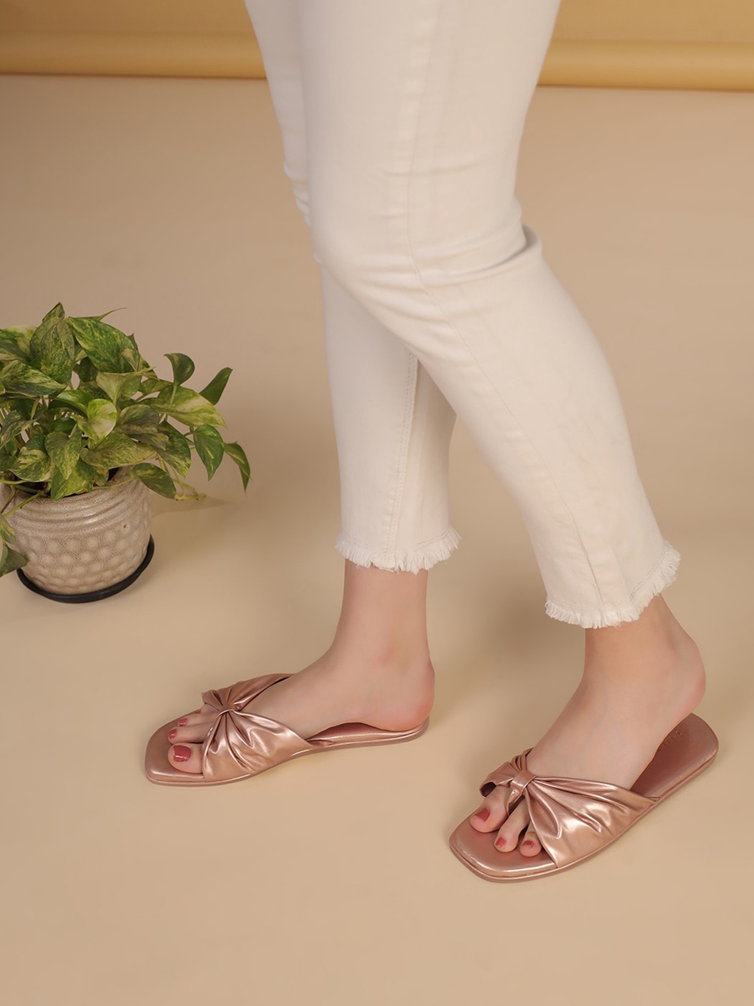 

T.ELEVEN Open Toe Flats, Rose gold