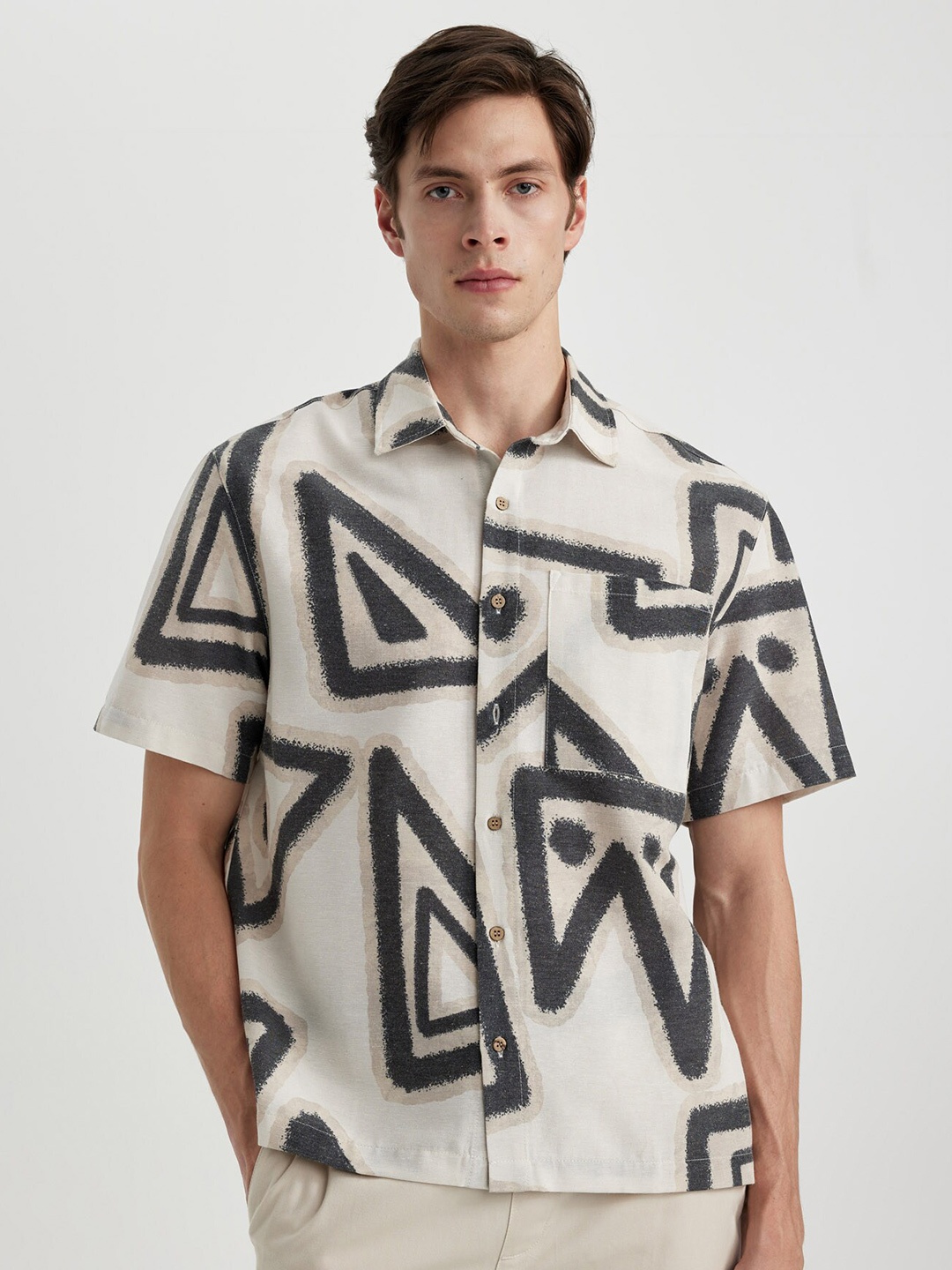 

DeFacto Geometric Printed Casual Shirt, White