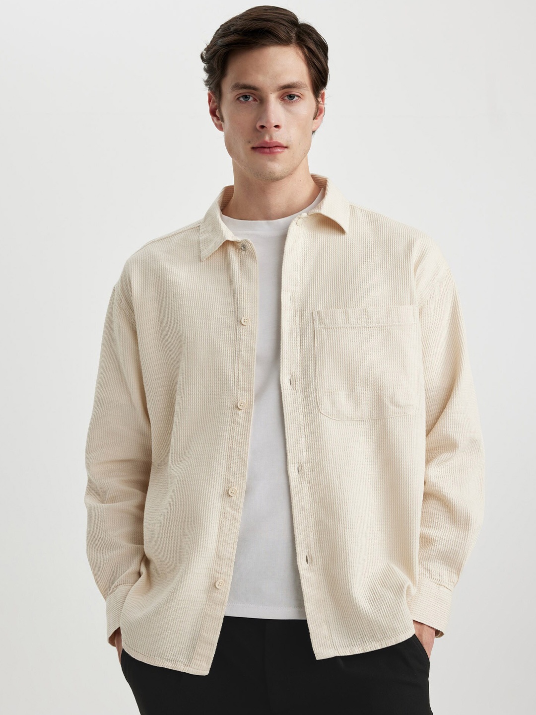 

DeFacto Spread Collar Pure Cotton Casual Shacket, Cream