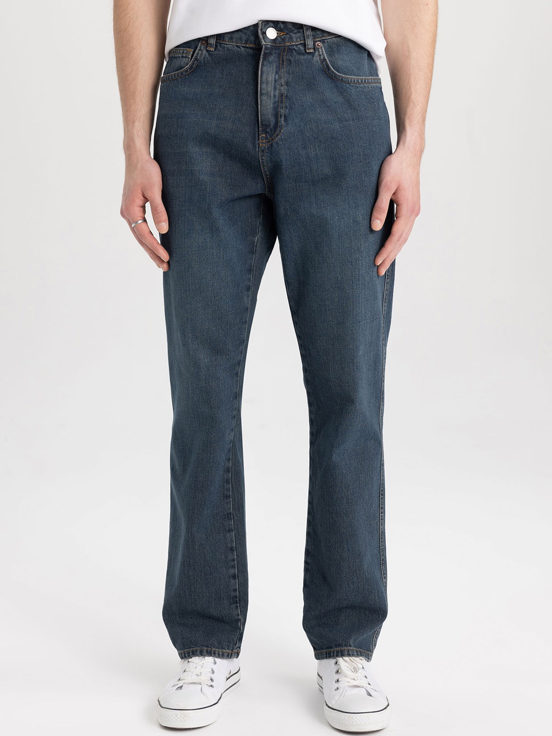 

DeFacto Men Mid-Rise Jeans, Blue