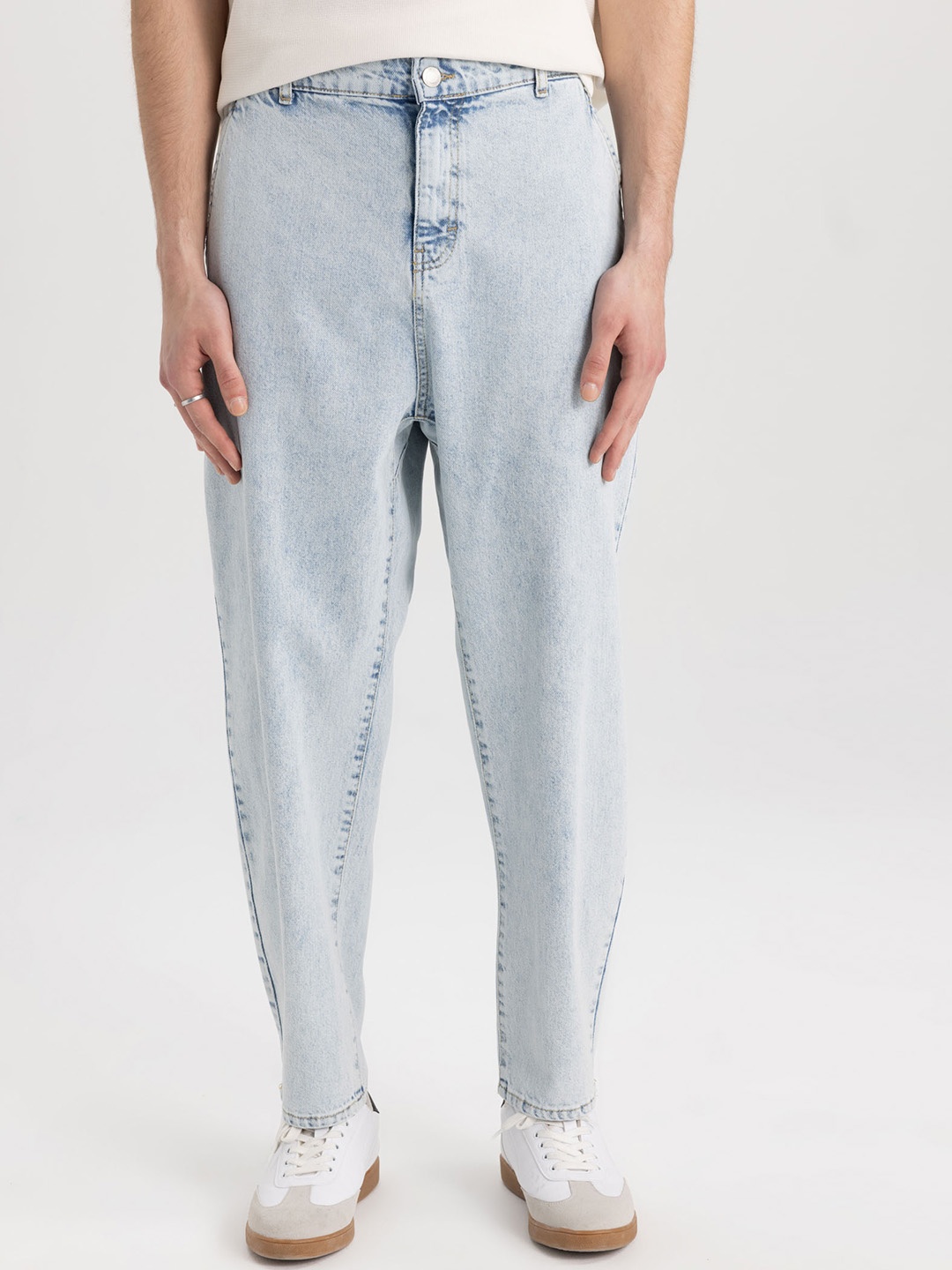

DeFacto Men Mid-Rise Cotton Jeans, Blue