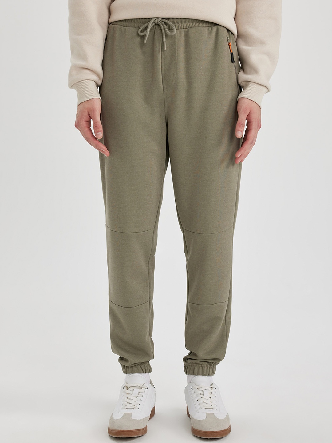 

DeFacto Men Mid-Rise Joggers, Olive