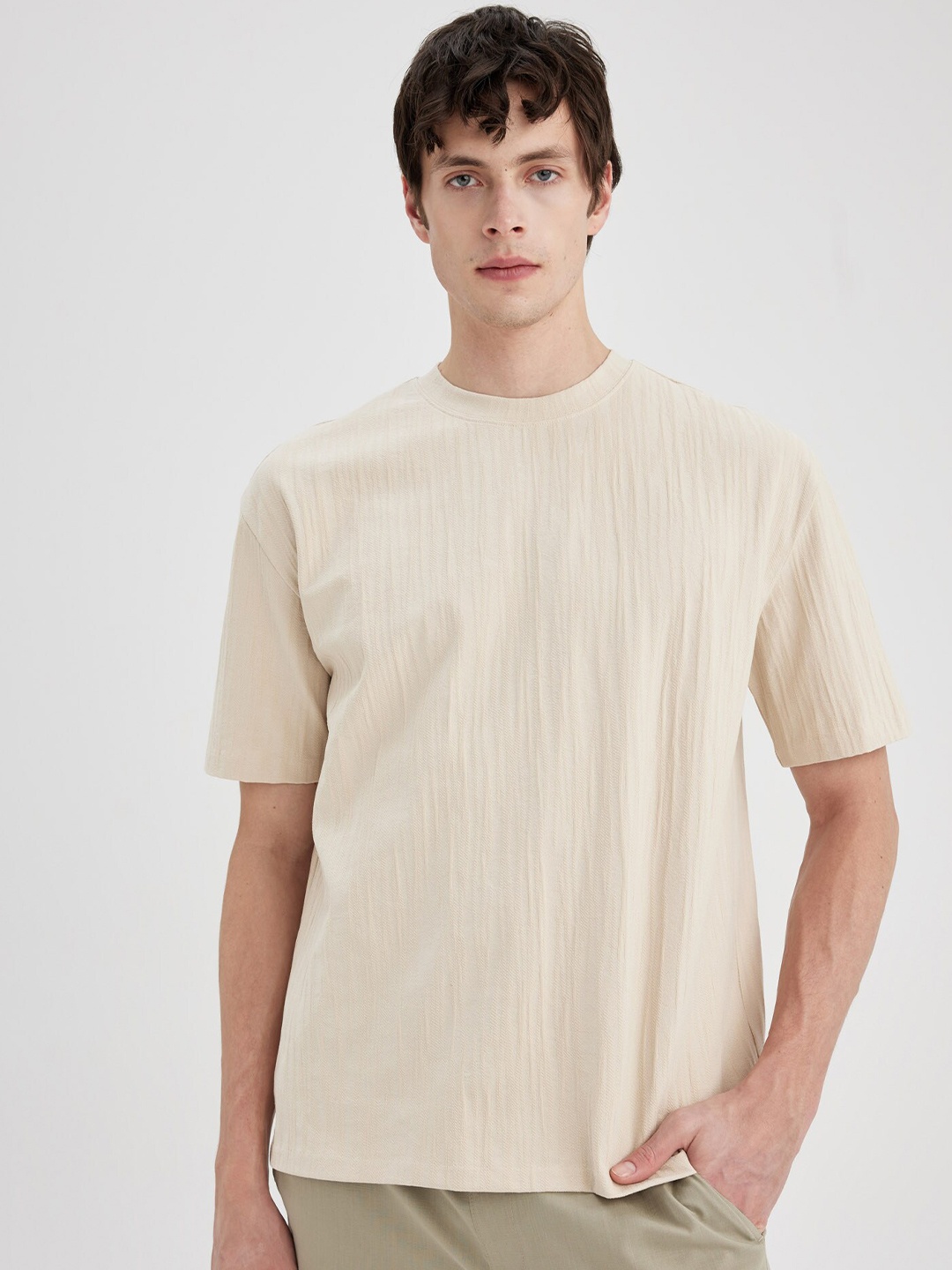 

DeFacto Self Design Round Neck T-shirt, Beige