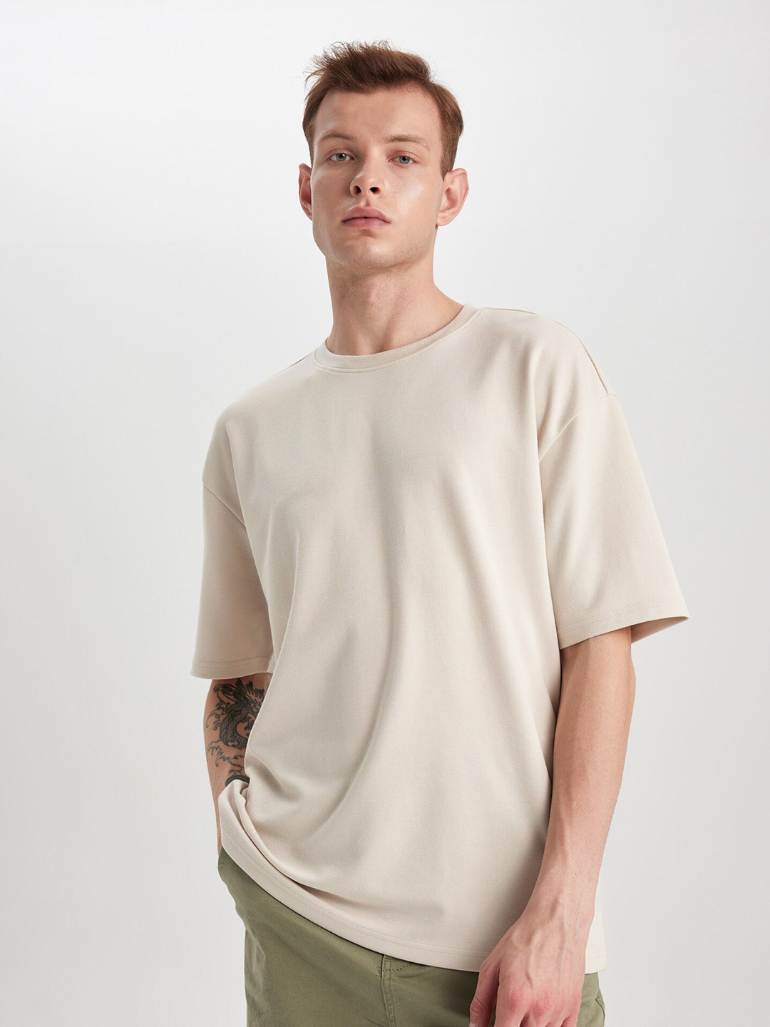 

DeFacto Drop-Shoulder Sleeves Casual T-shirt, Beige