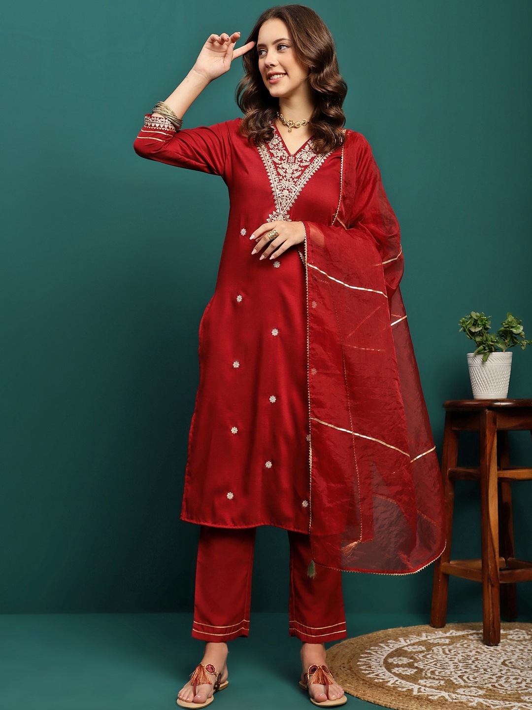 

Sangria Embroidered V-Neck Kurta With Trousers & Dupatta, Maroon