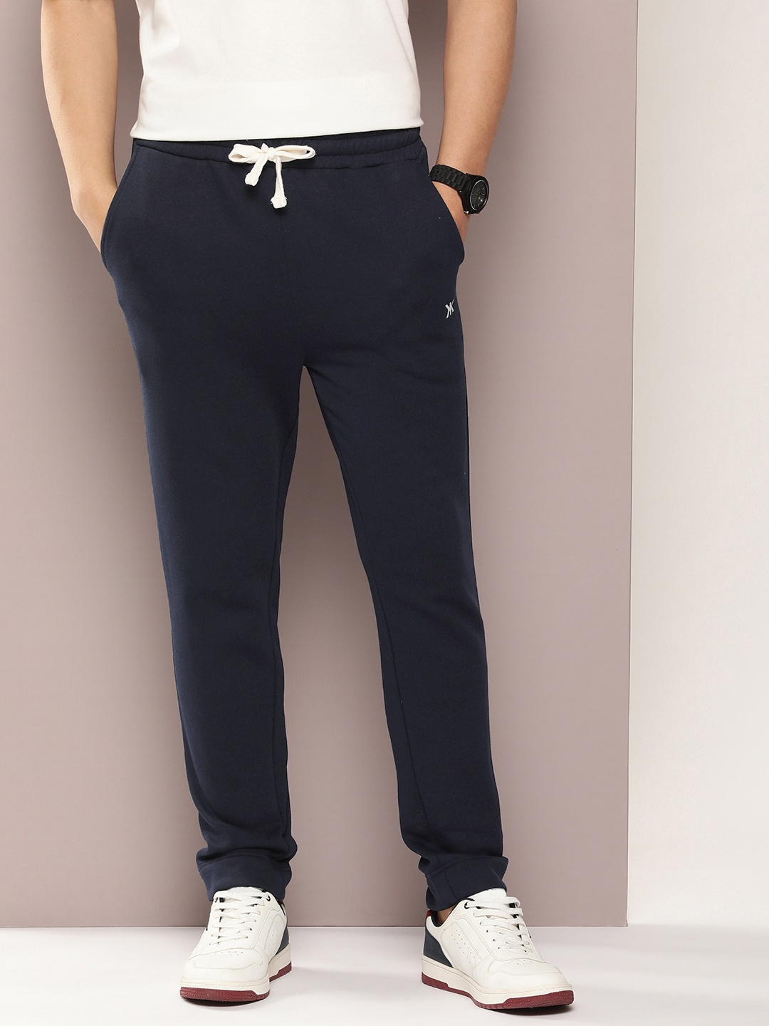 

Kook N Keech Men Solid Slim Fit Track Pants, Black