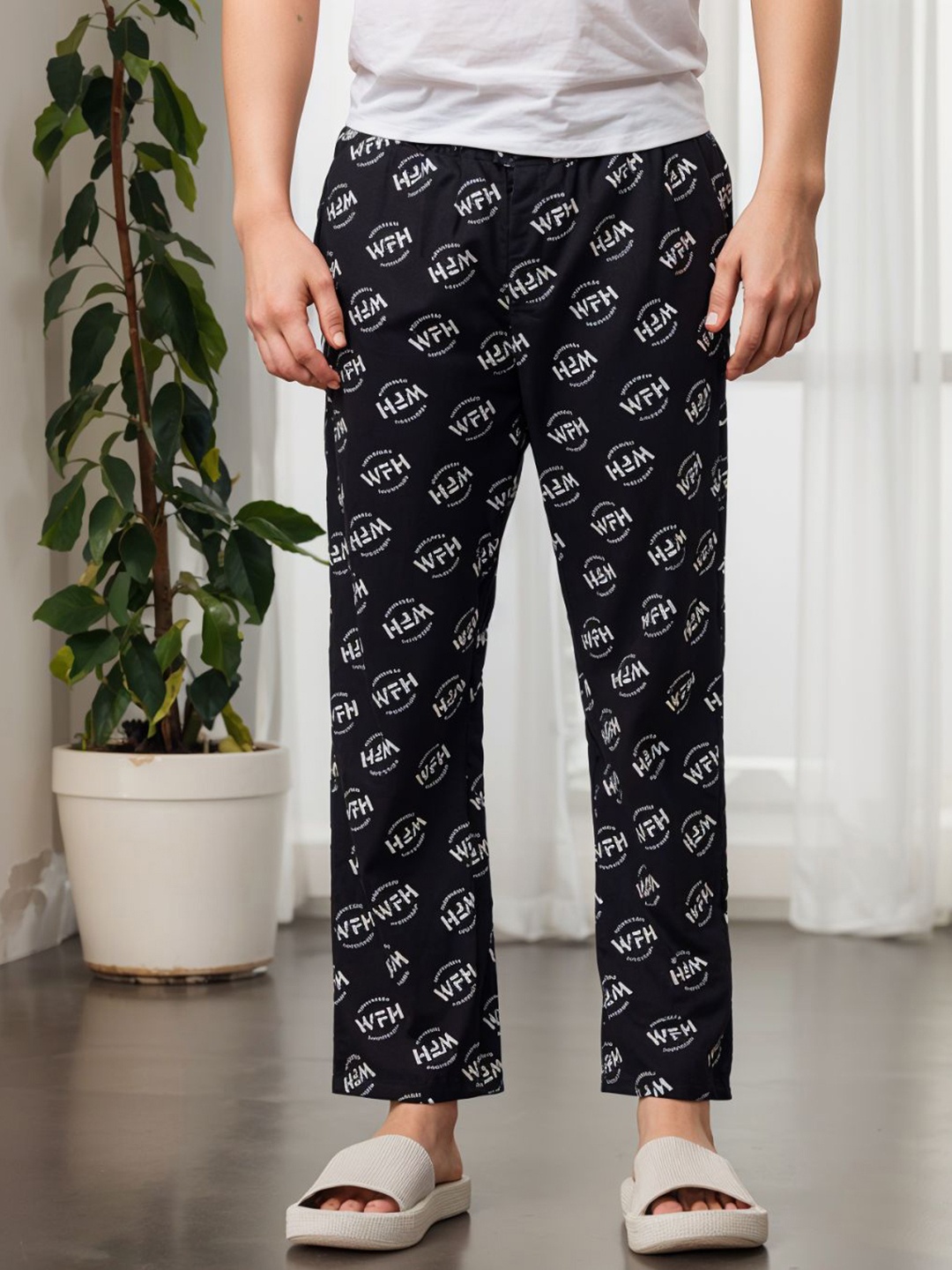 

Bewakoof Printed Mid-Rise Pure Cotton Lounge Pants, Black