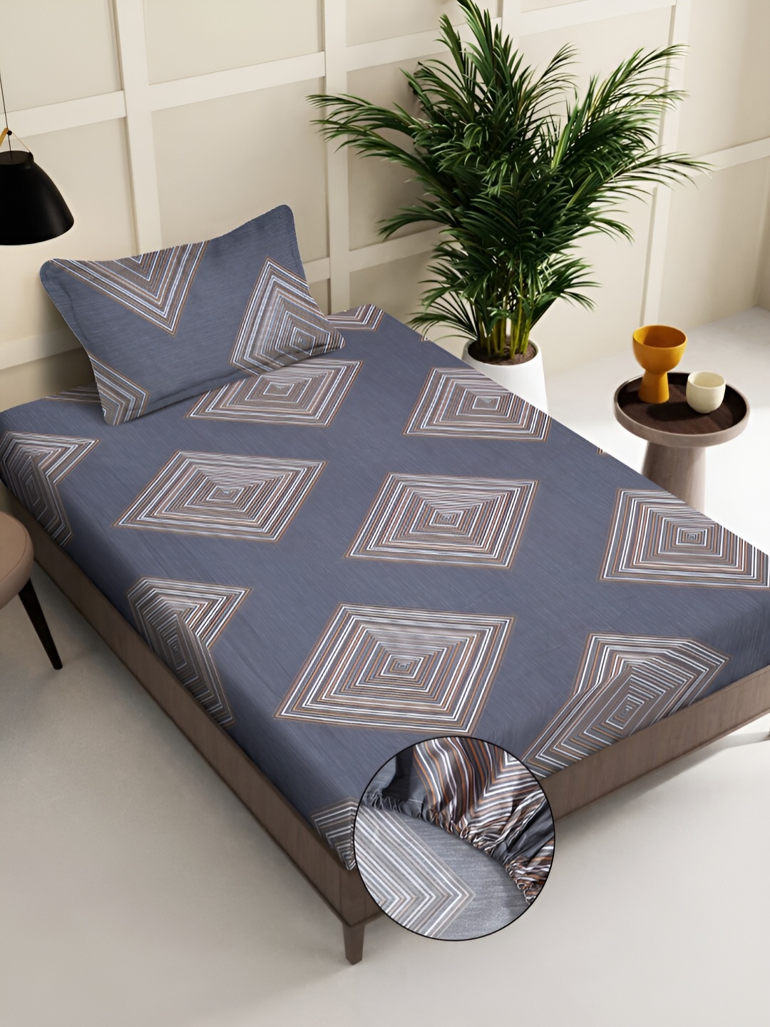 

KLOTTHE Grey Geometric Printed 300TC Fitted Single Bedsheet With 1 Pillow Cover