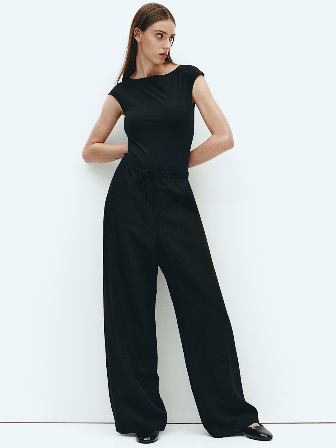 

H&M Cap-Sleeved Body, Black