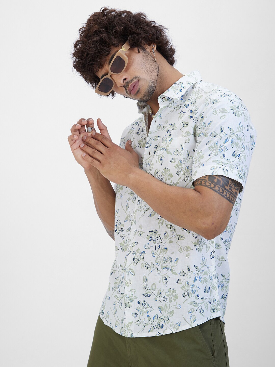 

VASTRADO Classic Slim Fit Floral Opaque Printed Casual Shirt, White