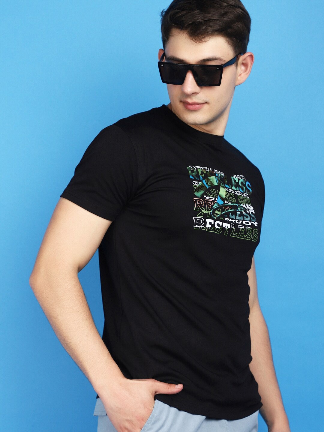 

V-Mart Graphic Printed Round Neck Cotton T-shirt, Black