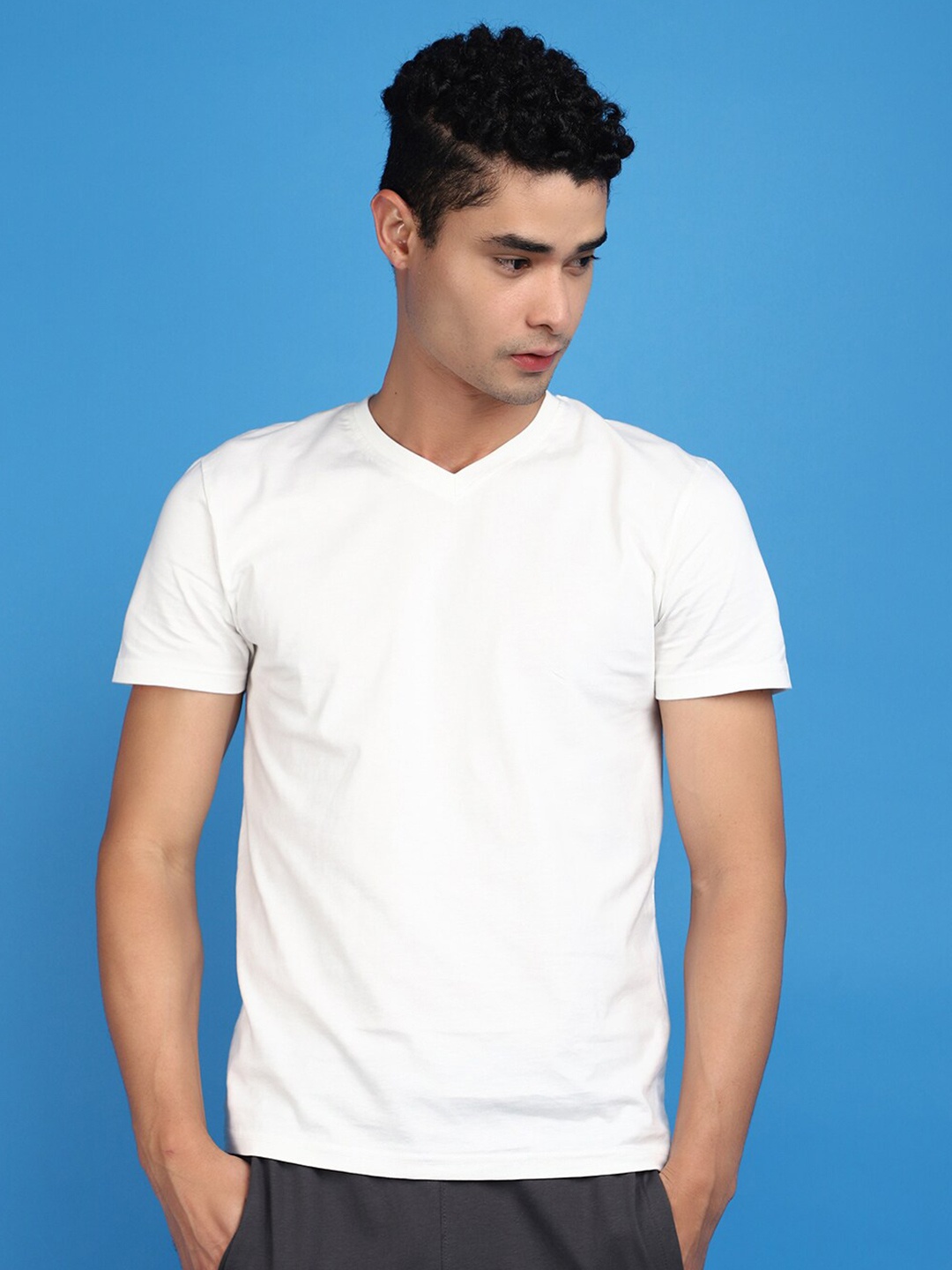 

V-Mart V-Neck short Sleeves Slim Fit T-shirt, White