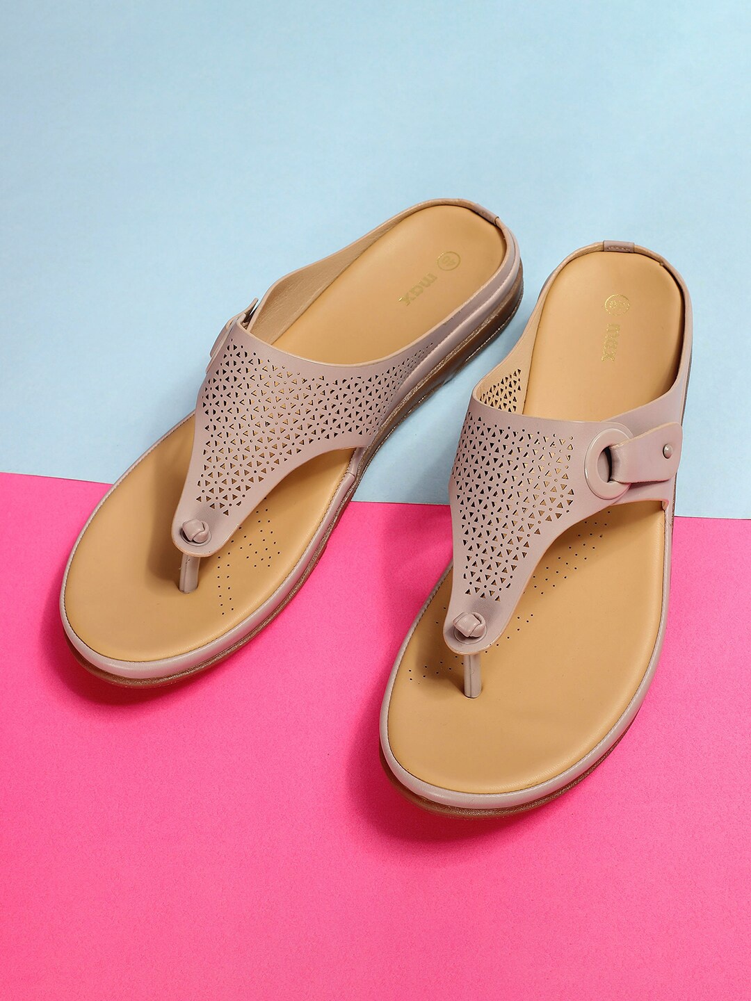 

max Textured Open Toe T-Strap Flats, Nude