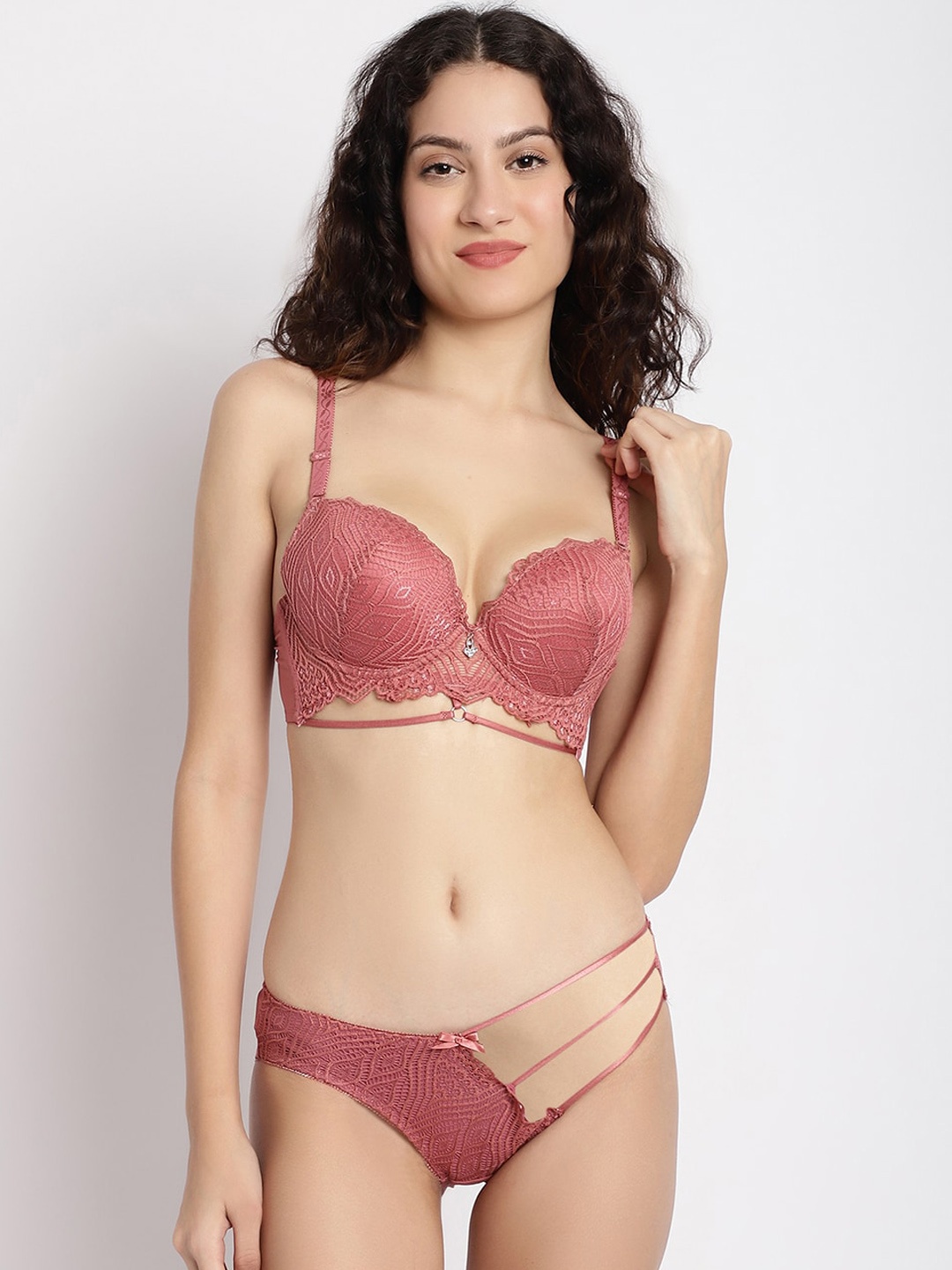 

MAKCLAN Lace Lightly Padded Bra With Low-Rise Bikini, Brown