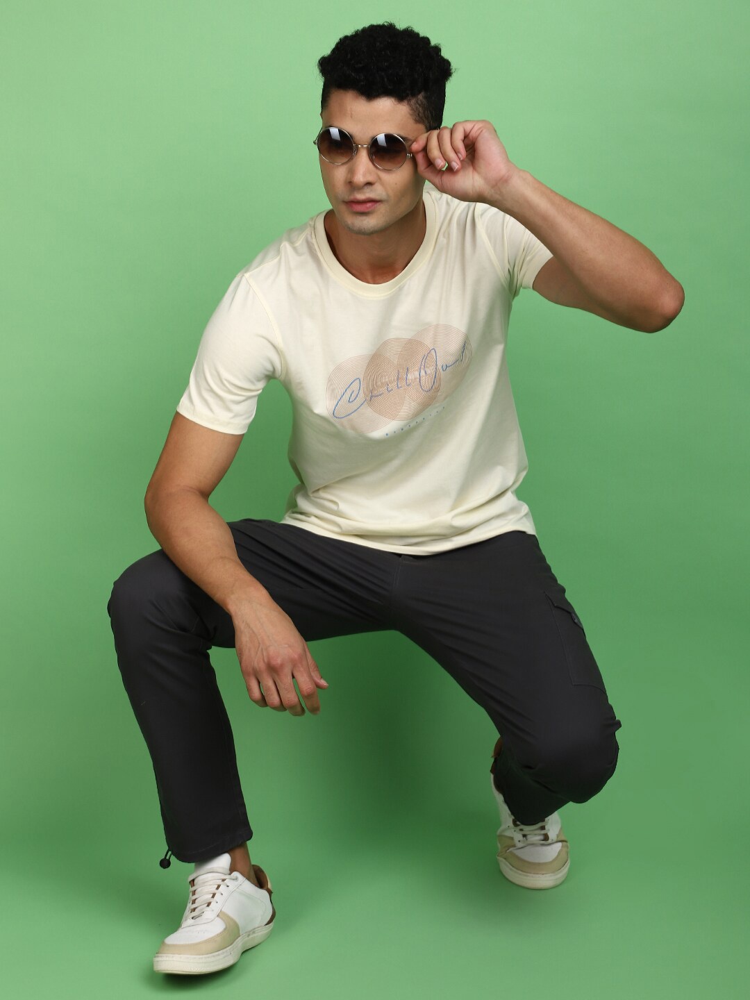 

V-Mart round Neck Typography Printed Slim Fit T-shirt, Off white
