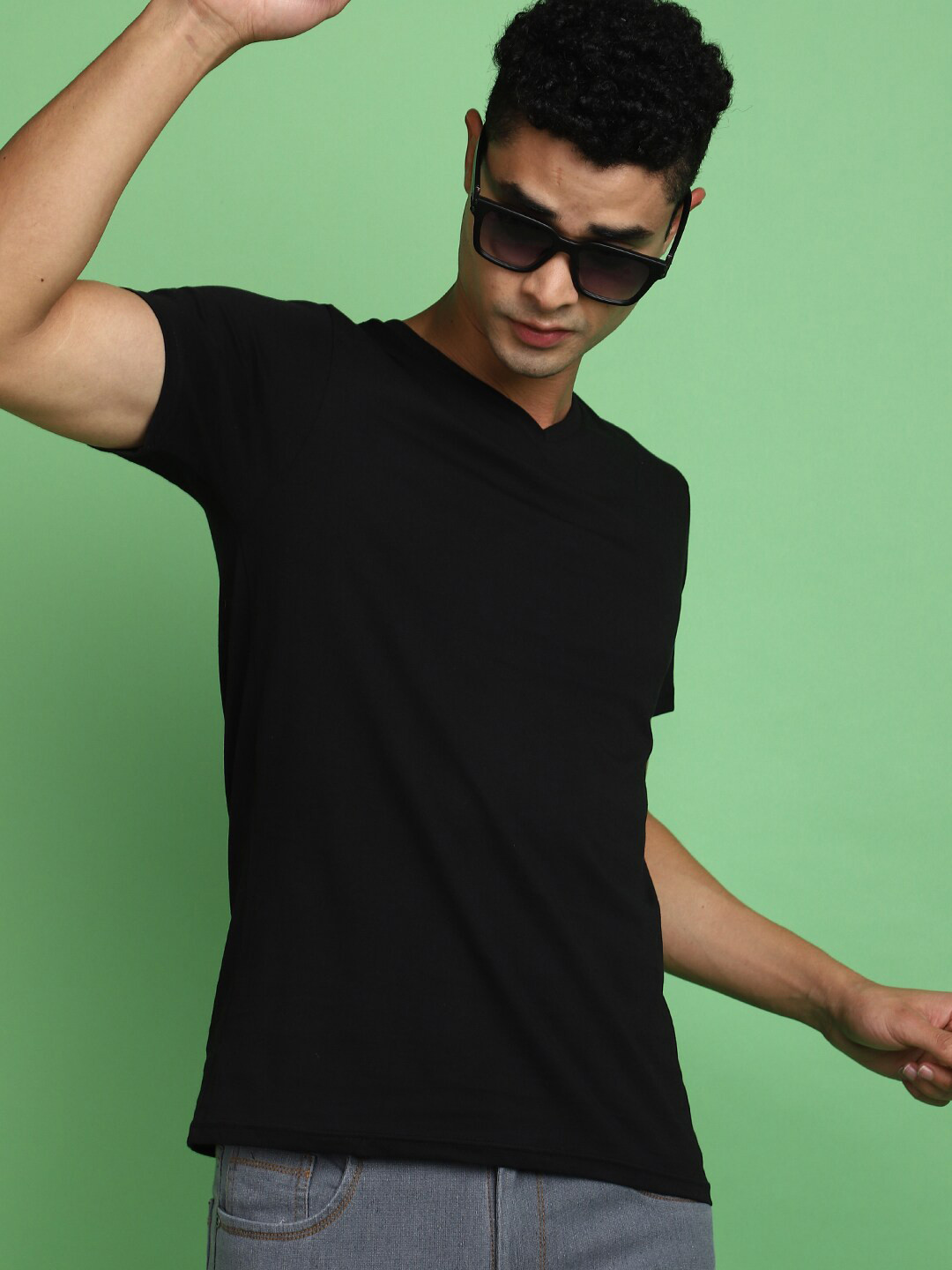 

V-Mart V-Neck short Sleeves Slim Fit Cotton T-shirt, Black