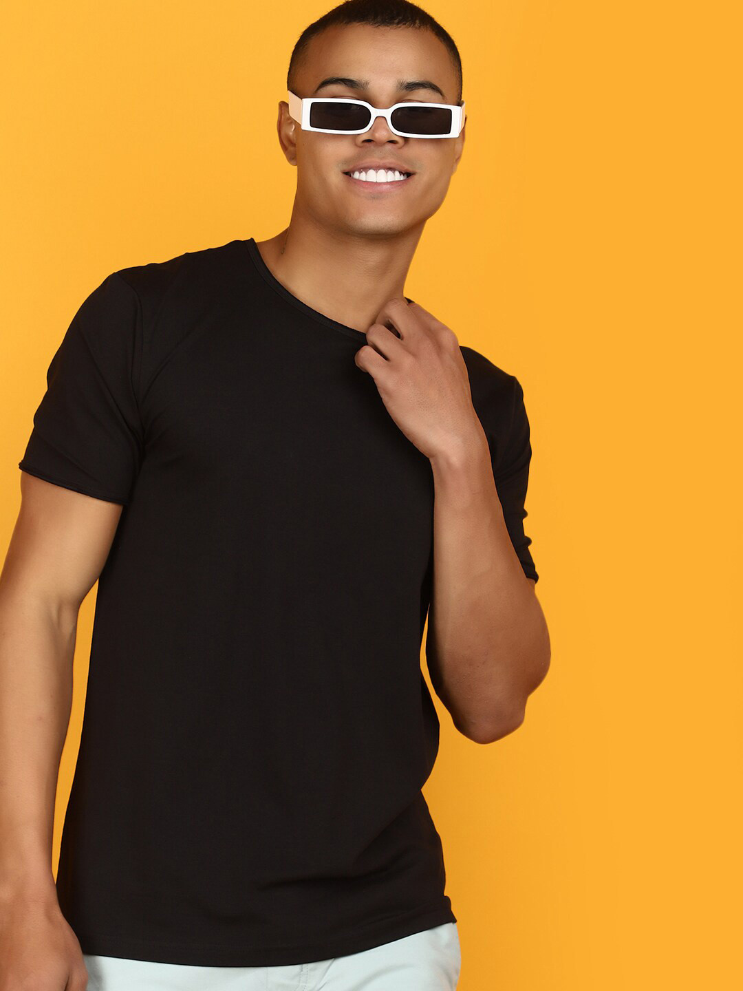 

V-Mart Round Neck Short Sleeves Cotton Slim Fit Casual T-shirt, Black