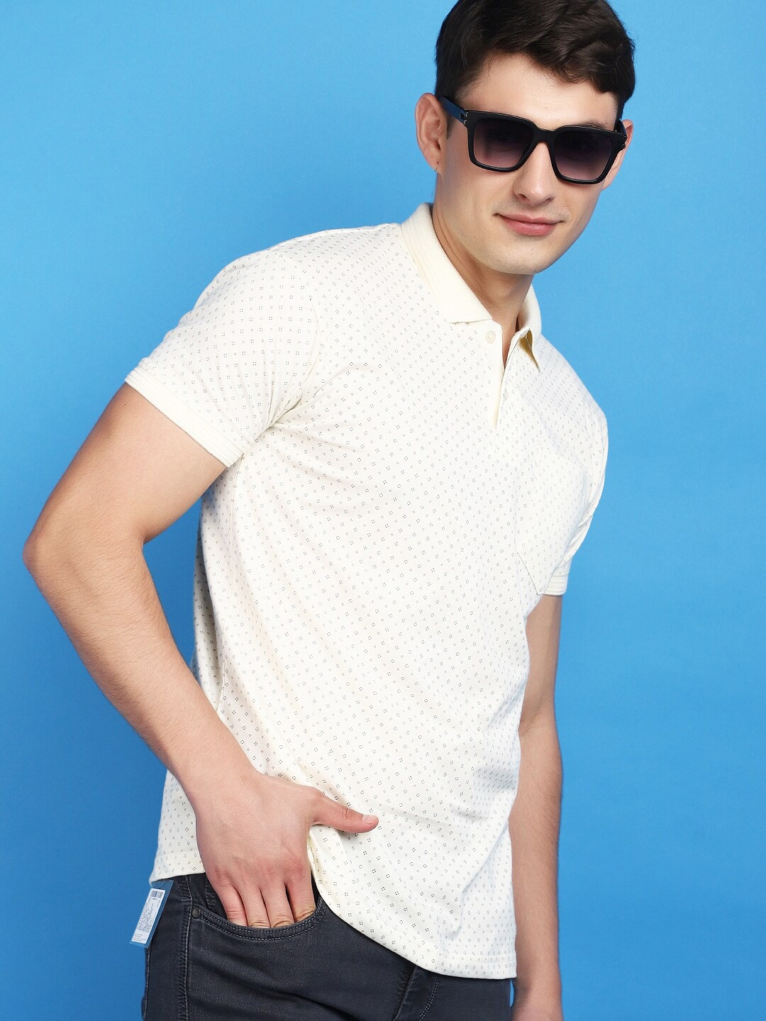 

V-Mart Printed Short Sleeves Polo Collar Cotton Regular Fit T-shirt, Off white