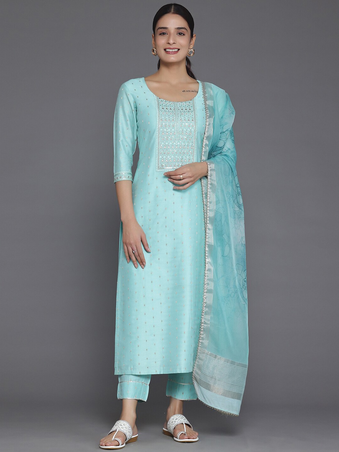 

Libas Ethnic Motifs Embroidered Regular Thread Work Kurta with Trouser & Dupatta, Turquoise blue