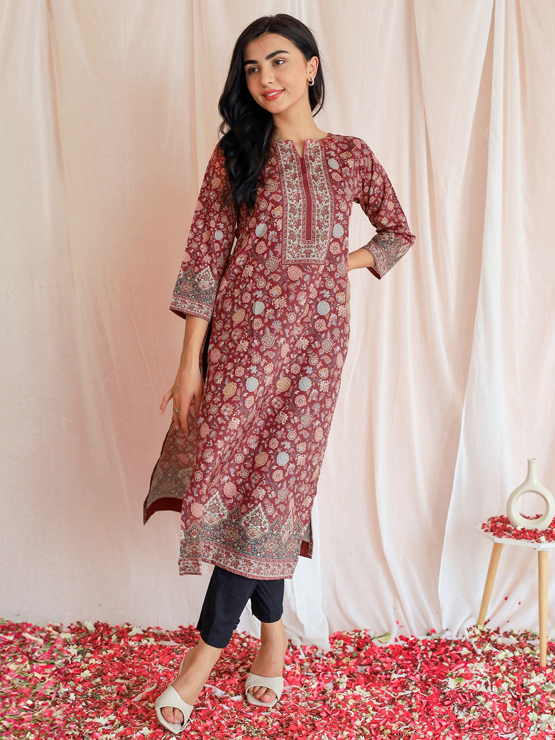 

Libas Floral Printed Straight Kurta, Rust