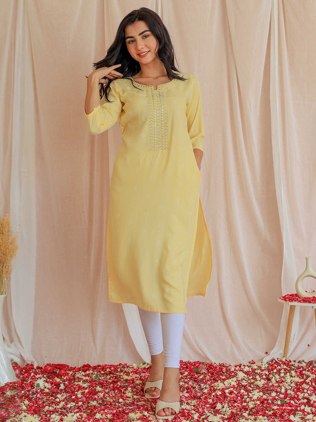 

Libas Sweetheart Neck Cotton Kurta, Yellow