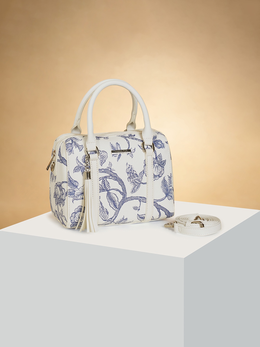 

Forever Glam by Pantaloons Floral Printed Structured Handheld Bag, White