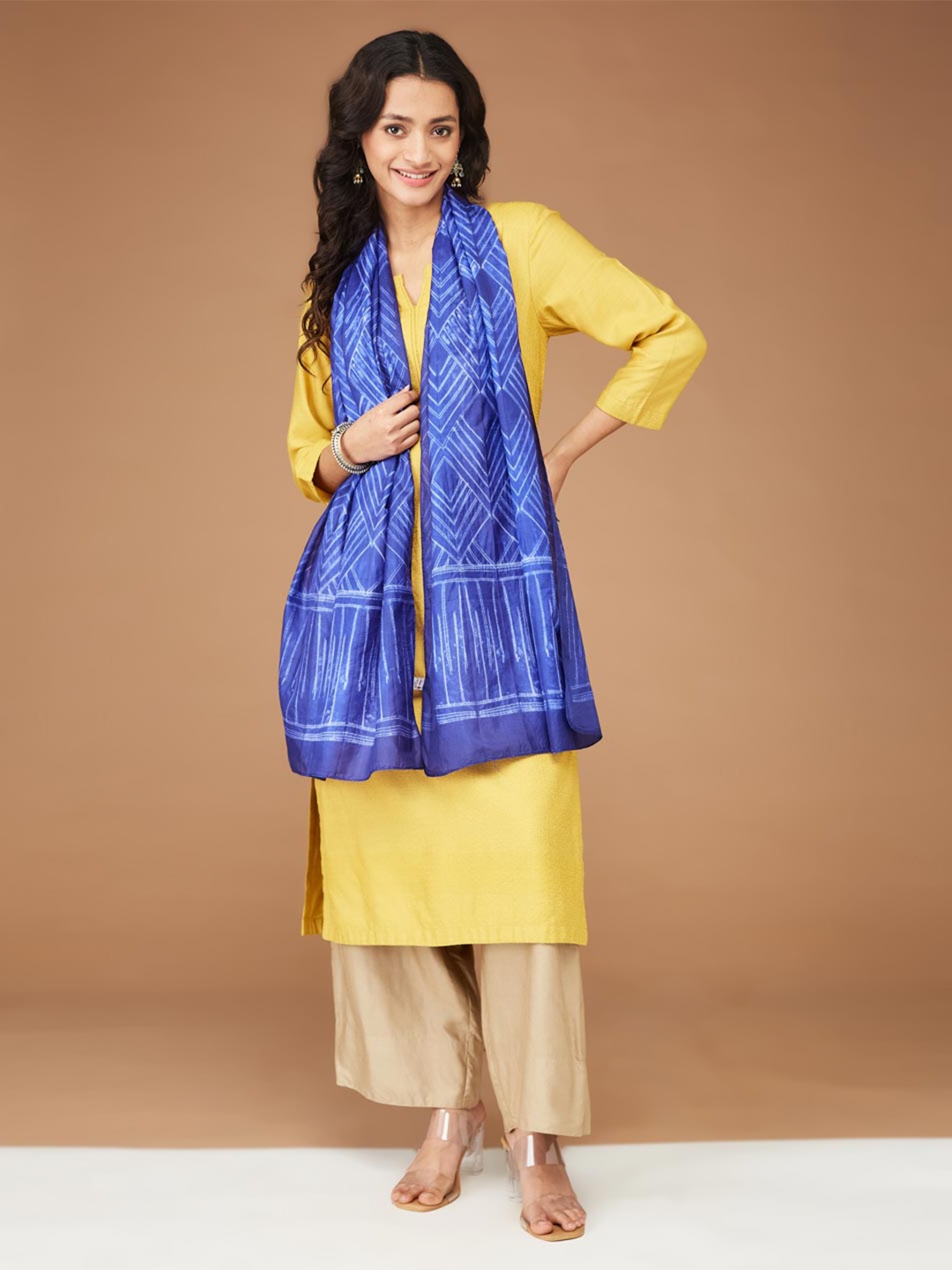 

Fabindia Geometric Printed Silk Stole, Blue
