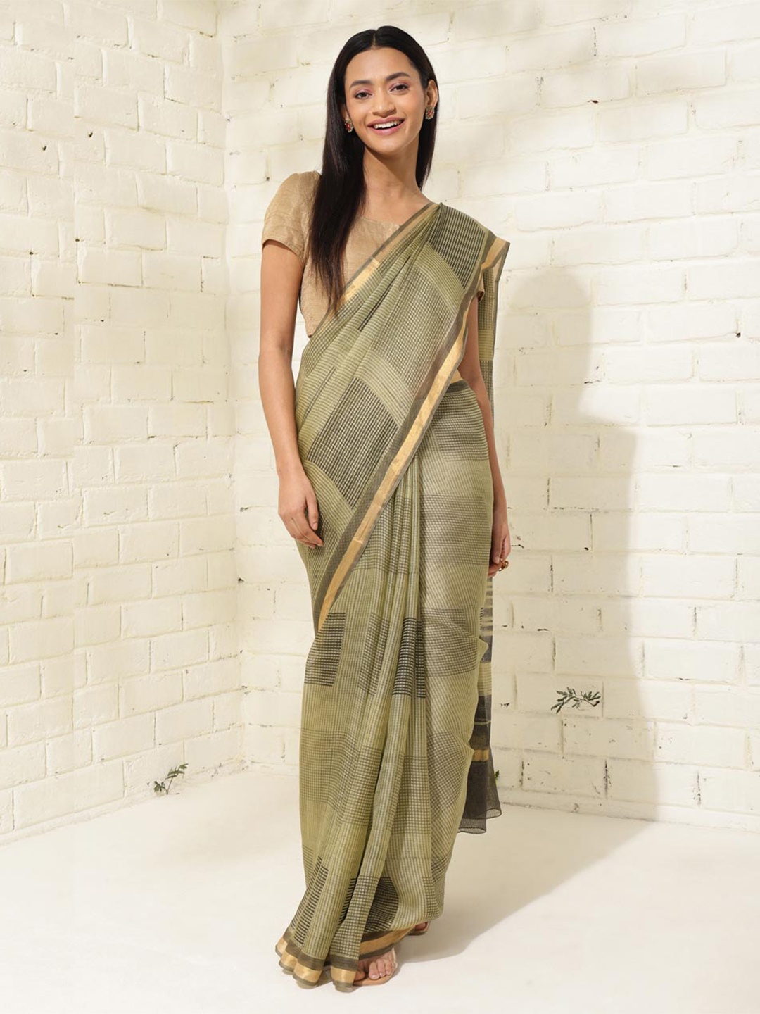 

Fabindia Checked Zari Pure Silk Block Printed Saree, Grey