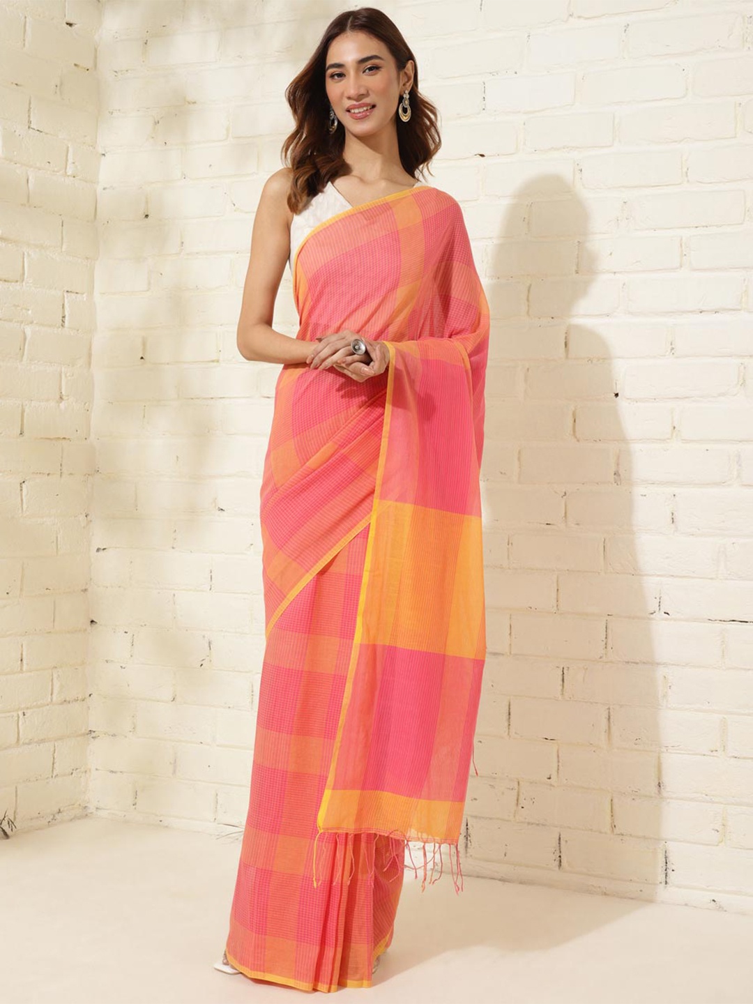 

Fabindia Checked Woven Design Pure Cotton Saree, Pink