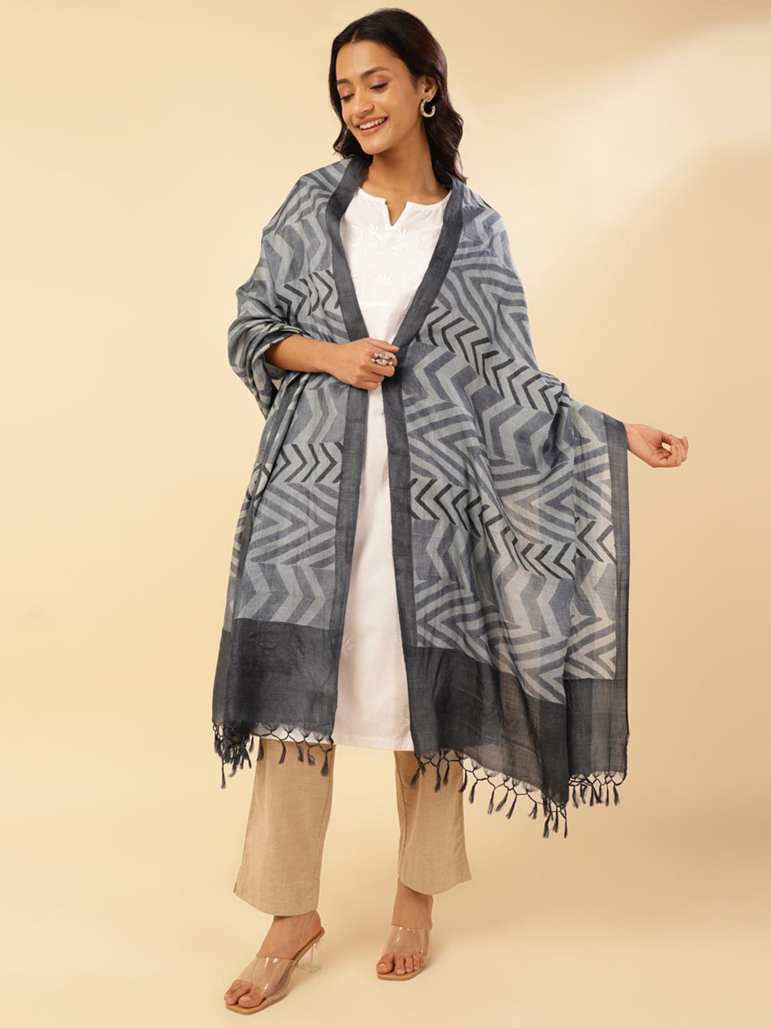 

Fabindia Chevron Printed Tasselled Border Silk Dupatta, Grey