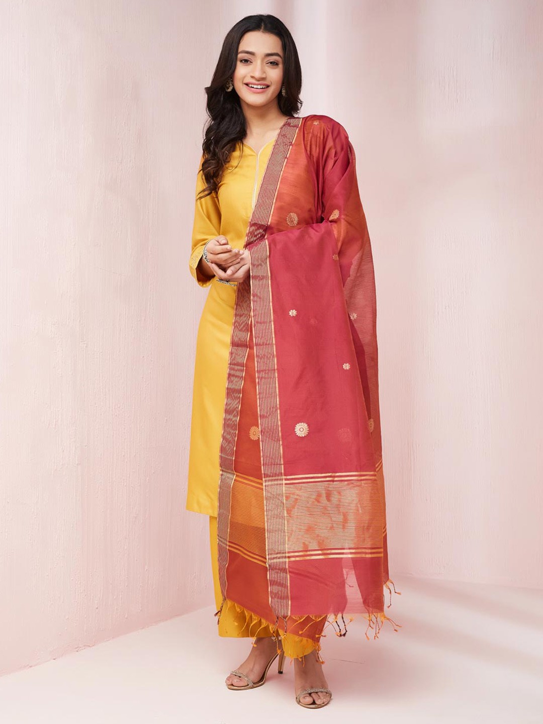 

Fabindia Floral Woven Design Tasseled Dupatta, Pink