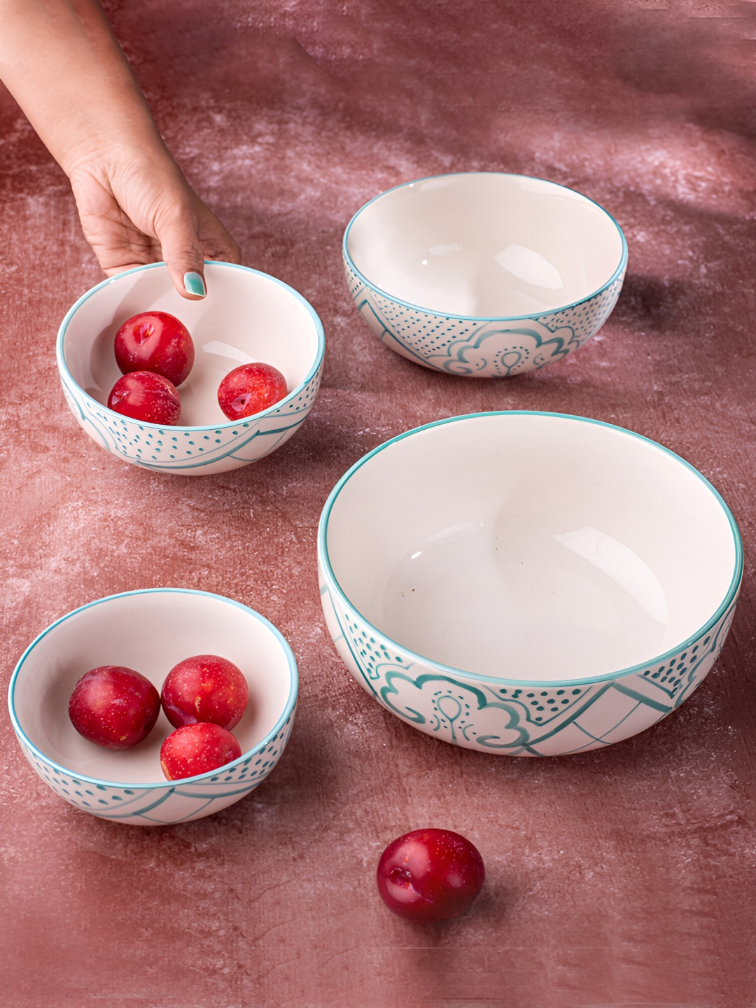 

Ekhasa White & Green 4 Pieces Floral Printed Ceramic Glossy Bowls