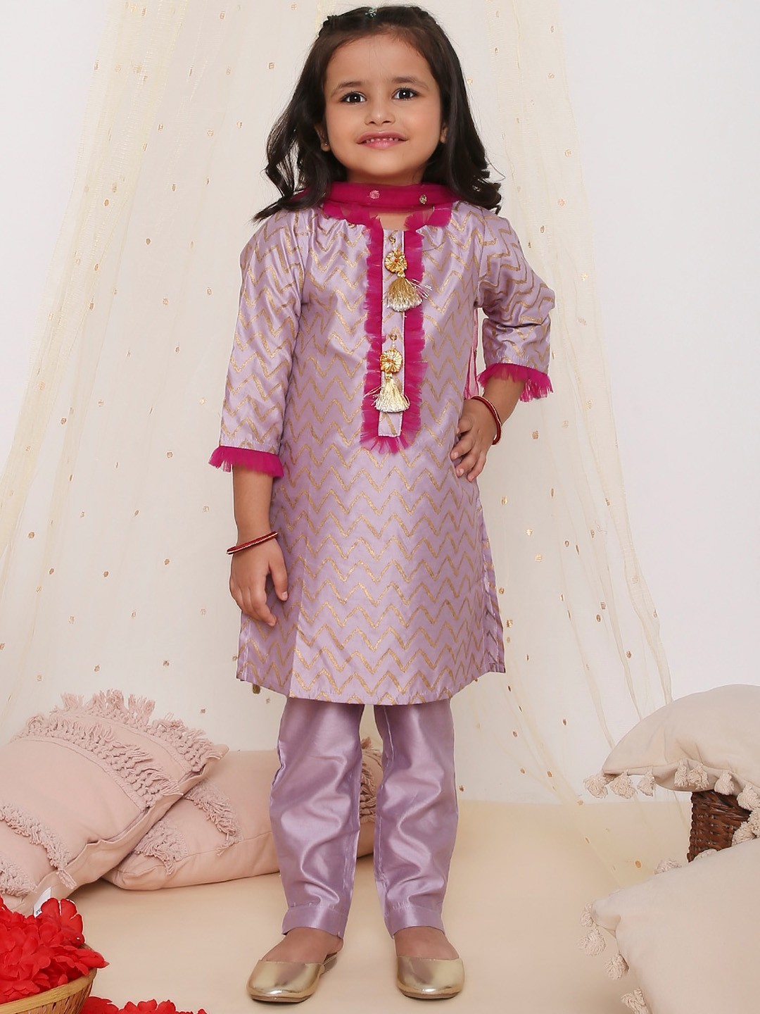 

KID1 Girls Chevron Printed Regular Sequinned Pure Cotton Kurti With Trouser & Dupatta, Purple